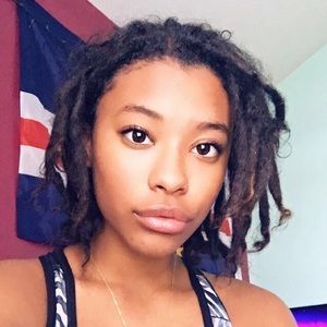 Meet your Posher, Niyami